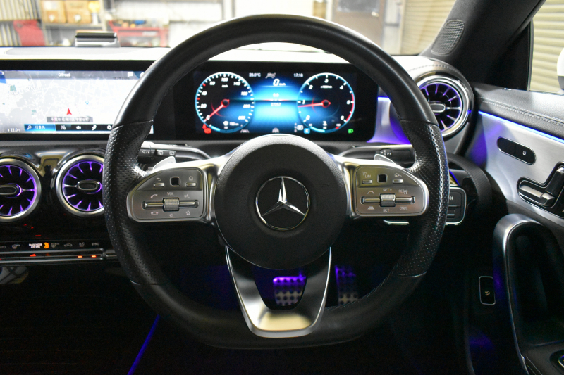 メルセデスベンツ CLAクラス CLA200d ｼｭｰﾃｨﾝｸﾞﾌﾞﾚｰｸ AMGﾗｲﾝP AMGﾚｻﾞｰｴｸｽｸﾙｰｼﾌﾞ ｱﾄﾞﾊﾞﾝｽﾄﾞP ﾚｰﾀﾞｰｾｰﾌﾃｨP 燃費18.2km ﾃﾞｨｰｾﾞﾙTB ﾊﾟﾉﾗﾏｻﾝﾙｰﾌ ﾋｰﾀｰ黒灰革 ﾃﾞｨｽﾄﾛ BSM Lﾁｪﾝｼﾞ AMGｴｱﾛ18AW ｷｰﾚｽGO PTS  HUD 対話式ﾅﾋﾞ 360ｶﾒﾗ 2年保証