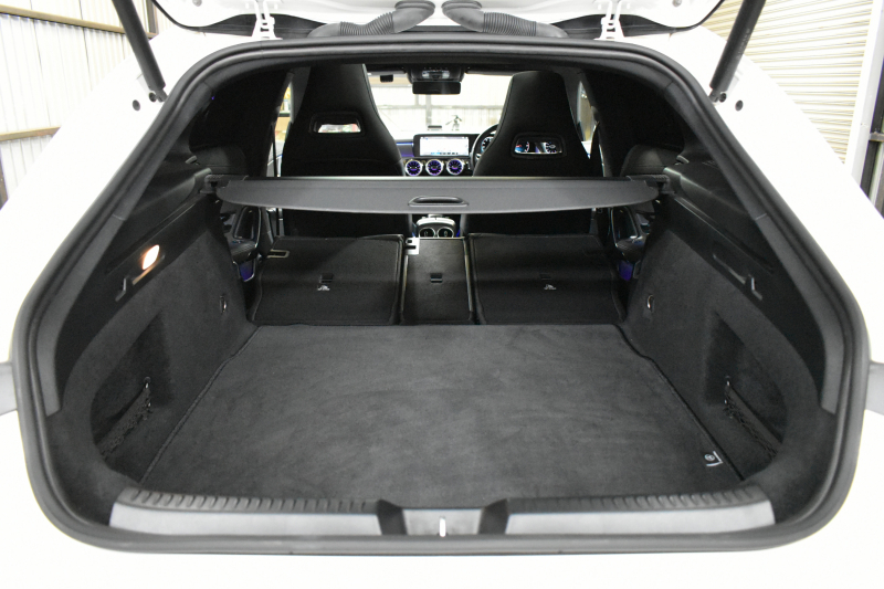 メルセデスベンツ CLAクラス CLA200d ｼｭｰﾃｨﾝｸﾞﾌﾞﾚｰｸ AMGﾗｲﾝP AMGﾚｻﾞｰｴｸｽｸﾙｰｼﾌﾞ ｱﾄﾞﾊﾞﾝｽﾄﾞP ﾚｰﾀﾞｰｾｰﾌﾃｨP 燃費18.2km ﾃﾞｨｰｾﾞﾙTB ﾊﾟﾉﾗﾏｻﾝﾙｰﾌ ﾋｰﾀｰ黒灰革 ﾃﾞｨｽﾄﾛ BSM Lﾁｪﾝｼﾞ AMGｴｱﾛ18AW ｷｰﾚｽGO PTS  HUD 対話式ﾅﾋﾞ 360ｶﾒﾗ 2年保証