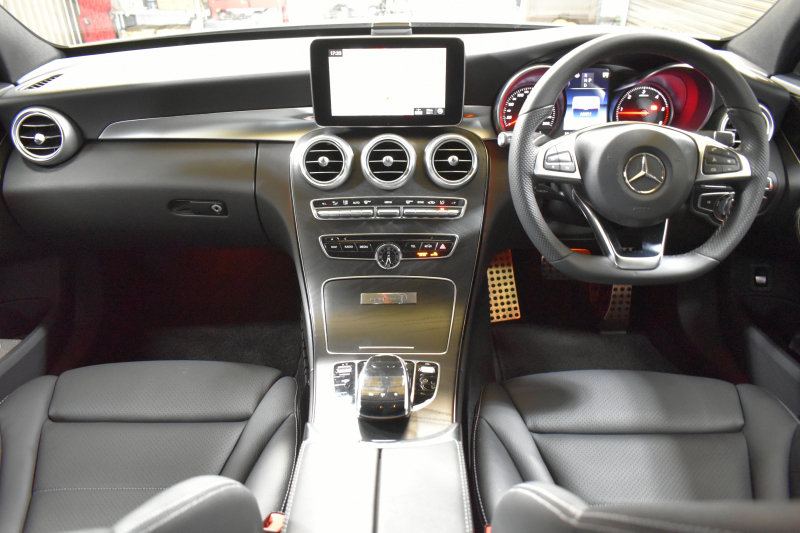 メルセデスベンツ Cクラス C220d ﾛｰﾚｳｽｴﾃﾞｨｼｮﾝ ﾚｰﾀﾞｰｾｰﾌﾃｨP 特別仕様車 MEｺﾈｸﾄ ﾋｰﾀｰ黒革 ﾃﾞｨｽﾄﾛ BSM Lｷｰﾌﾟ AMGｴｱﾛ18AW ｷｰﾚｽGO PTS LEDﾍｯﾄﾞﾗｲﾄ 地ﾃﾞｼﾞﾅﾋﾞ Bｶﾒﾗ 2年保証