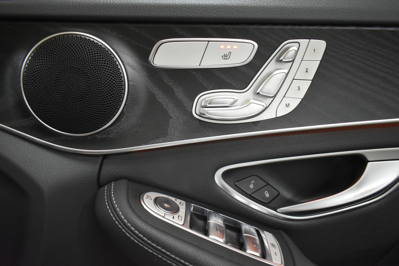 メルセデスベンツ Cクラス C220d ﾛｰﾚｳｽｴﾃﾞｨｼｮﾝ ﾚｰﾀﾞｰｾｰﾌﾃｨP 特別仕様車 MEｺﾈｸﾄ ﾋｰﾀｰ黒革 ﾃﾞｨｽﾄﾛ BSM Lｷｰﾌﾟ AMGｴｱﾛ18AW ｷｰﾚｽGO PTS LEDﾍｯﾄﾞﾗｲﾄ 地ﾃﾞｼﾞﾅﾋﾞ Bｶﾒﾗ 2年保証