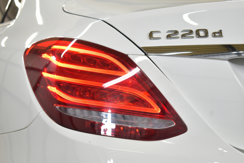 メルセデスベンツ Cクラス C220d ﾛｰﾚｳｽｴﾃﾞｨｼｮﾝ ﾚｰﾀﾞｰｾｰﾌﾃｨP 特別仕様車 MEｺﾈｸﾄ ﾋｰﾀｰ黒革 ﾃﾞｨｽﾄﾛ BSM Lｷｰﾌﾟ AMGｴｱﾛ18AW ｷｰﾚｽGO PTS LEDﾍｯﾄﾞﾗｲﾄ 地ﾃﾞｼﾞﾅﾋﾞ Bｶﾒﾗ 2年保証