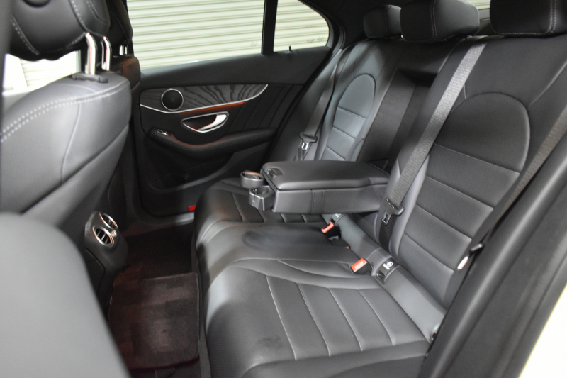 メルセデスベンツ Cクラス C220d ﾛｰﾚｳｽｴﾃﾞｨｼｮﾝ ﾚｰﾀﾞｰｾｰﾌﾃｨP 特別仕様車 MEｺﾈｸﾄ ﾋｰﾀｰ黒革 ﾃﾞｨｽﾄﾛ BSM Lｷｰﾌﾟ AMGｴｱﾛ18AW ｷｰﾚｽGO PTS LEDﾍｯﾄﾞﾗｲﾄ 地ﾃﾞｼﾞﾅﾋﾞ Bｶﾒﾗ 2年保証