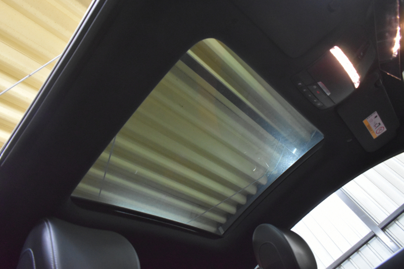 メルセデスベンツ Eクラス E200 ｸｰﾍﾟ ｽﾎﾟｰﾂ ﾚｻﾞｰP ﾚｰﾀﾞｰｾｰﾌﾃｨP  ﾊﾟﾉﾗﾏｻﾝﾙｰﾌ ﾋｰﾀｰ赤黒革 ﾃﾞｨｽﾄﾛ BSM Lﾁｪﾝｼﾞ AMGｴｱﾛ19AW ｷｰﾚｽGO ﾊﾟｰｸﾄﾛ HUD ﾌﾞﾙﾒS ﾏﾙﾁｶﾗｰｱﾝﾋﾞｴﾝﾄ 純正ﾅﾋﾞ 360ｶﾒﾗ 2年保証