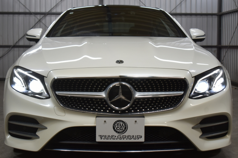 メルセデスベンツ Eクラス E200 ｸｰﾍﾟ ｽﾎﾟｰﾂ ﾚｻﾞｰP ﾚｰﾀﾞｰｾｰﾌﾃｨP  ﾊﾟﾉﾗﾏｻﾝﾙｰﾌ ﾋｰﾀｰ赤黒革 ﾃﾞｨｽﾄﾛ BSM Lﾁｪﾝｼﾞ AMGｴｱﾛ19AW ｷｰﾚｽGO ﾊﾟｰｸﾄﾛ HUD ﾌﾞﾙﾒS ﾏﾙﾁｶﾗｰｱﾝﾋﾞｴﾝﾄ 純正ﾅﾋﾞ 360ｶﾒﾗ 2年保証