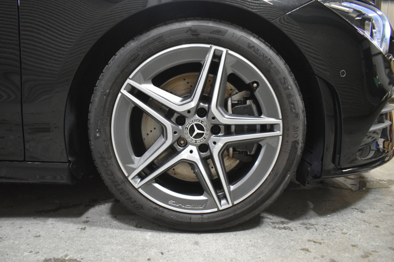 メルセデスベンツ CLAクラス CLA250 4M AMGﾗｲﾝ AMGﾚｻﾞｰｴｸｽｸﾙｰｼﾌﾞ ｱﾄﾞﾊﾞﾝｽﾄﾞ RSP ﾊﾟﾉﾗﾏｻﾝﾙｰﾌ 1ｵｰﾅｰ ﾋｰﾀｰ赤黒革AC C Lﾁｪﾝｼﾞ AMGｴｱﾛ18AW ｷｰGO HUD 対話式ﾅﾋﾞ 360ｶﾒﾗ 2年保証