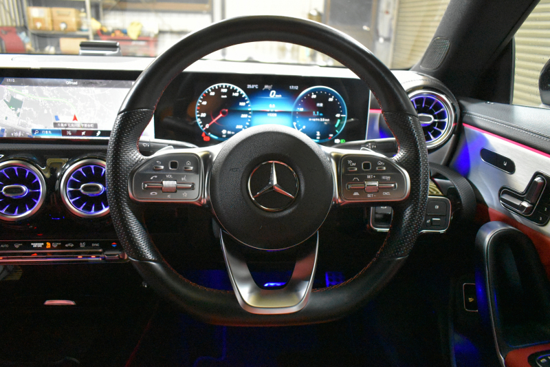 メルセデスベンツ CLAクラス CLA250 4M AMGﾗｲﾝ AMGﾚｻﾞｰｴｸｽｸﾙｰｼﾌﾞ ｱﾄﾞﾊﾞﾝｽﾄﾞ RSP ﾊﾟﾉﾗﾏｻﾝﾙｰﾌ 1ｵｰﾅｰ ﾋｰﾀｰ赤黒革AC C Lﾁｪﾝｼﾞ AMGｴｱﾛ18AW ｷｰGO HUD 対話式ﾅﾋﾞ 360ｶﾒﾗ 2年保証