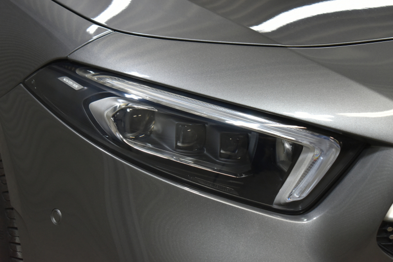 メルセデスベンツ Aクラス A180ｾﾀﾞﾝ ｽﾀｲﾙ AMGﾗｲﾝ AMGﾚｻﾞｰｴｸｽｸﾙｰｼﾌﾞ ｱﾄﾞﾊﾞﾝｽﾄﾞP ﾚｰﾀﾞｰSP 1ｵｰﾅｰ ﾊﾟﾉﾗﾏｻﾝR ﾋｰﾀｰ赤黒革 ﾃﾞｨｽﾄﾛ BSM Lﾁｪﾝｼﾞ AMGｴｱﾛ18AW ｷｰﾚｽGO PTS  HUD 対話式ﾅﾋﾞ 360ｶﾒﾗ 2年保証