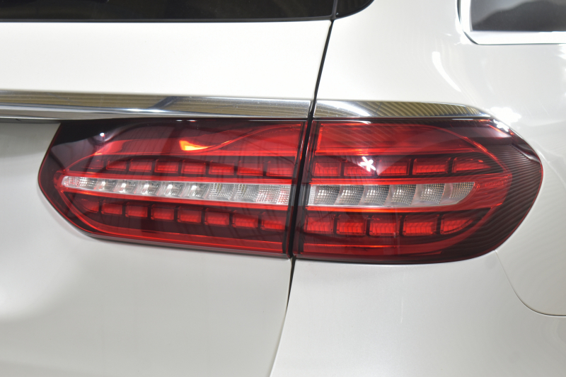 メルセデスベンツ Eクラス E220dﾜｺﾞﾝ ｽﾎﾟｰﾂ ｴｸｽｸﾙｰｼﾌﾞP AMGﾗｲﾝｲﾝﾃﾘｱP ﾚｰﾀﾞｰｾｰﾌﾃｨP 後期型 1ｵｰﾅｰ ﾊﾟﾉﾗﾏｻﾝﾙｰﾌ 革 ﾌﾞﾙﾒｽﾀｰ HUD ｴｱﾊﾞﾗﾝｽP AMGｴｱﾛ19AW MBUXARﾅﾋﾞTV 360ｶﾒﾗ ﾃﾞｨｽﾄﾛ ﾌﾞﾗｲﾝﾄﾞS  ｷｰﾚｽｺﾞｰ 2年保証