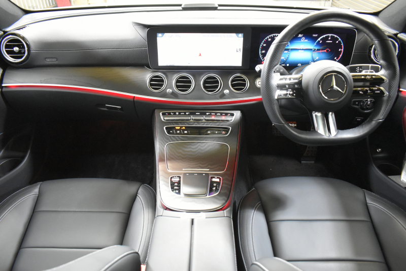 メルセデスベンツ Eクラス E220dﾜｺﾞﾝ ｽﾎﾟｰﾂ ｴｸｽｸﾙｰｼﾌﾞP AMGﾗｲﾝｲﾝﾃﾘｱP ﾚｰﾀﾞｰｾｰﾌﾃｨP 後期型 1ｵｰﾅｰ ﾊﾟﾉﾗﾏｻﾝﾙｰﾌ 革 ﾌﾞﾙﾒｽﾀｰ HUD ｴｱﾊﾞﾗﾝｽP AMGｴｱﾛ19AW MBUXARﾅﾋﾞTV 360ｶﾒﾗ ﾃﾞｨｽﾄﾛ ﾌﾞﾗｲﾝﾄﾞS  ｷｰﾚｽｺﾞｰ 2年保証