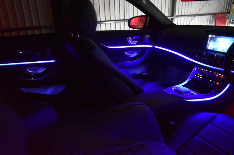 メルセデスベンツ Eクラス E220dﾜｺﾞﾝ ｽﾎﾟｰﾂ ｴｸｽｸﾙｰｼﾌﾞP AMGﾗｲﾝｲﾝﾃﾘｱP ﾚｰﾀﾞｰｾｰﾌﾃｨP 後期型 1ｵｰﾅｰ ﾊﾟﾉﾗﾏｻﾝﾙｰﾌ 革 ﾌﾞﾙﾒｽﾀｰ HUD ｴｱﾊﾞﾗﾝｽP AMGｴｱﾛ19AW MBUXARﾅﾋﾞTV 360ｶﾒﾗ ﾃﾞｨｽﾄﾛ ﾌﾞﾗｲﾝﾄﾞS  ｷｰﾚｽｺﾞｰ 2年保証