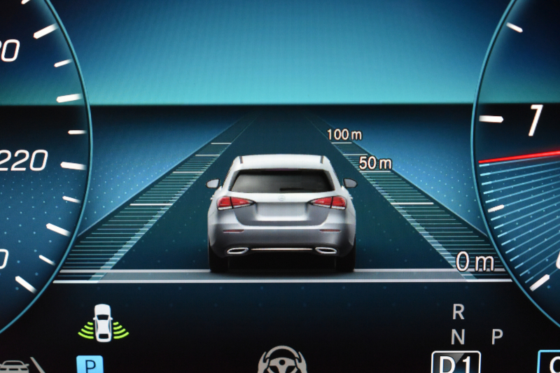 メルセデスベンツ Eクラス E220dﾜｺﾞﾝ ｽﾎﾟｰﾂ ｴｸｽｸﾙｰｼﾌﾞP AMGﾗｲﾝｲﾝﾃﾘｱP ﾚｰﾀﾞｰｾｰﾌﾃｨP 後期型 1ｵｰﾅｰ ﾊﾟﾉﾗﾏｻﾝﾙｰﾌ 革 ﾌﾞﾙﾒｽﾀｰ HUD ｴｱﾊﾞﾗﾝｽP AMGｴｱﾛ19AW MBUXARﾅﾋﾞTV 360ｶﾒﾗ ﾃﾞｨｽﾄﾛ ﾌﾞﾗｲﾝﾄﾞS  ｷｰﾚｽｺﾞｰ 2年保証