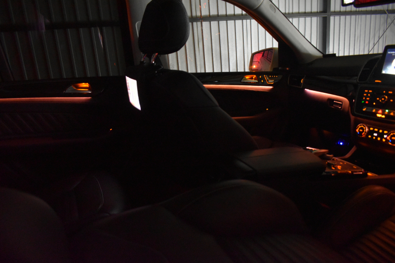 メルセデスベンツ GLE GLE350d 4ﾏﾁｯｸ ｽﾎﾟｰﾂ ﾚｰﾀﾞｰP 3.0ℓV型6気筒ﾀｰﾎﾞ 全席ﾋｰﾀｰ黒革 ﾊﾟﾉﾗﾏｻﾝﾙｰﾌ ﾊｰﾏﾝｶｰﾄﾞﾝ ﾃﾞｨｽﾄﾛ ﾌﾞﾗｲﾝﾄﾞｽﾎﾟｯﾄ ﾚｰﾝｷｰﾌﾟ AMGｴｱﾛ20AW ｻｲﾄﾞﾗﾝﾆﾝｸﾞﾎﾞｰﾄﾞ地ﾃﾞｼﾞﾅﾋﾞ360ｶﾒﾗ ﾊﾟｰｸﾄﾛ 2年保証