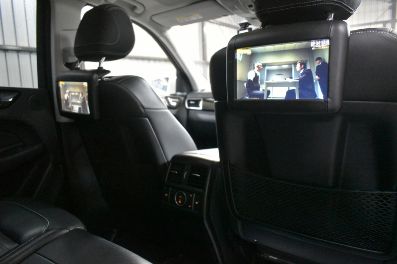 メルセデスベンツ GLE GLE350d 4ﾏﾁｯｸ ｽﾎﾟｰﾂ ﾚｰﾀﾞｰP 3.0ℓV型6気筒ﾀｰﾎﾞ 全席ﾋｰﾀｰ黒革 ﾊﾟﾉﾗﾏｻﾝﾙｰﾌ ﾊｰﾏﾝｶｰﾄﾞﾝ ﾃﾞｨｽﾄﾛ ﾌﾞﾗｲﾝﾄﾞｽﾎﾟｯﾄ ﾚｰﾝｷｰﾌﾟ AMGｴｱﾛ20AW ｻｲﾄﾞﾗﾝﾆﾝｸﾞﾎﾞｰﾄﾞ地ﾃﾞｼﾞﾅﾋﾞ360ｶﾒﾗ ﾊﾟｰｸﾄﾛ 2年保証