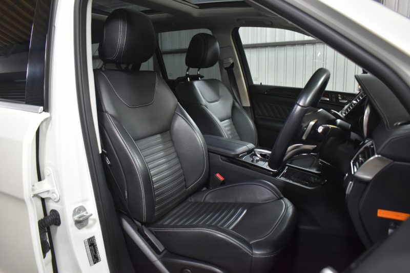 メルセデスベンツ GLE GLE350d 4ﾏﾁｯｸ ｽﾎﾟｰﾂ ﾚｰﾀﾞｰP 3.0ℓV型6気筒ﾀｰﾎﾞ 全席ﾋｰﾀｰ黒革 ﾊﾟﾉﾗﾏｻﾝﾙｰﾌ ﾊｰﾏﾝｶｰﾄﾞﾝ ﾃﾞｨｽﾄﾛ ﾌﾞﾗｲﾝﾄﾞｽﾎﾟｯﾄ ﾚｰﾝｷｰﾌﾟ AMGｴｱﾛ20AW ｻｲﾄﾞﾗﾝﾆﾝｸﾞﾎﾞｰﾄﾞ地ﾃﾞｼﾞﾅﾋﾞ360ｶﾒﾗ ﾊﾟｰｸﾄﾛ 2年保証