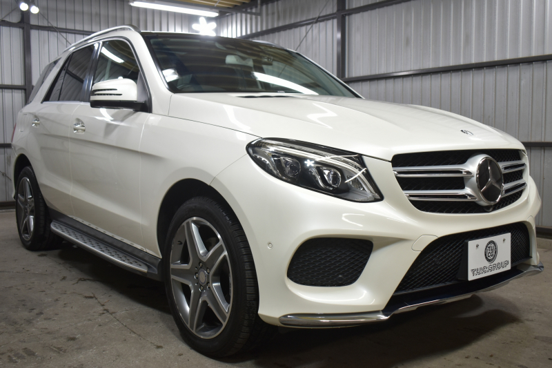 メルセデスベンツ GLE GLE350d 4ﾏﾁｯｸ ｽﾎﾟｰﾂ ﾚｰﾀﾞｰP 3.0ℓV型6気筒ﾀｰﾎﾞ 全席ﾋｰﾀｰ黒革 ﾊﾟﾉﾗﾏｻﾝﾙｰﾌ ﾊｰﾏﾝｶｰﾄﾞﾝ ﾃﾞｨｽﾄﾛ ﾌﾞﾗｲﾝﾄﾞｽﾎﾟｯﾄ ﾚｰﾝｷｰﾌﾟ AMGｴｱﾛ20AW ｻｲﾄﾞﾗﾝﾆﾝｸﾞﾎﾞｰﾄﾞ地ﾃﾞｼﾞﾅﾋﾞ360ｶﾒﾗ ﾊﾟｰｸﾄﾛ 2年保証
