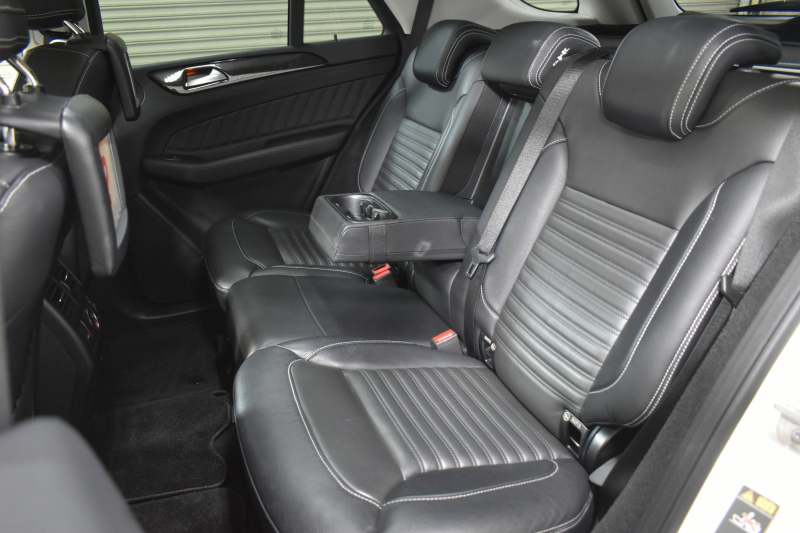 メルセデスベンツ GLE GLE350d 4ﾏﾁｯｸ ｽﾎﾟｰﾂ ﾚｰﾀﾞｰP 3.0ℓV型6気筒ﾀｰﾎﾞ 全席ﾋｰﾀｰ黒革 ﾊﾟﾉﾗﾏｻﾝﾙｰﾌ ﾊｰﾏﾝｶｰﾄﾞﾝ ﾃﾞｨｽﾄﾛ ﾌﾞﾗｲﾝﾄﾞｽﾎﾟｯﾄ ﾚｰﾝｷｰﾌﾟ AMGｴｱﾛ20AW ｻｲﾄﾞﾗﾝﾆﾝｸﾞﾎﾞｰﾄﾞ地ﾃﾞｼﾞﾅﾋﾞ360ｶﾒﾗ ﾊﾟｰｸﾄﾛ 2年保証