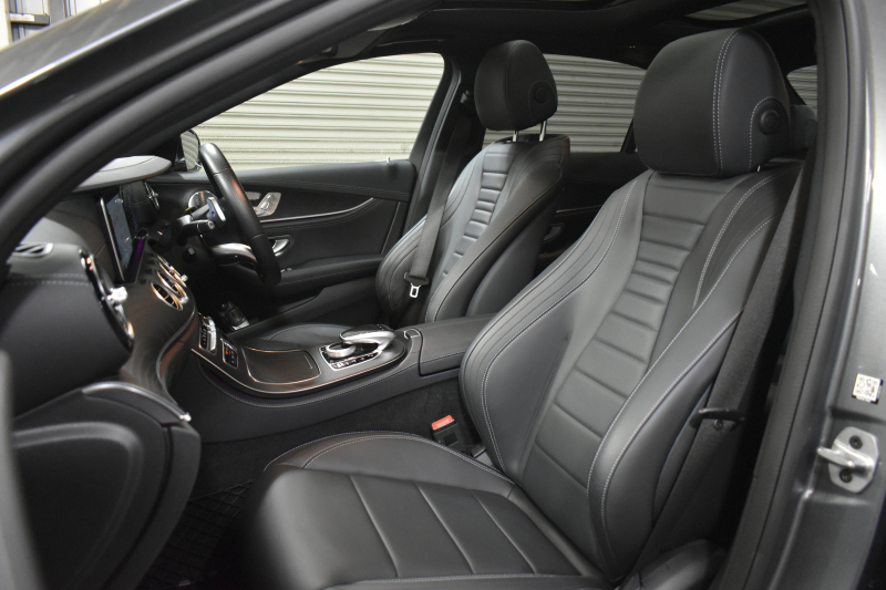 メルセデスベンツ Eクラス E350e AVG ｽﾎﾟｰﾂ ｴｸｽｸﾙｰｼﾌﾞP ﾚｰﾀﾞｰｾｰﾌﾃｨP PHV ﾊﾟﾉﾗﾏｻﾝﾙｰﾌ 全席ﾋｰﾀｰ黒革 ﾃﾞｨｽﾄﾛ ﾚｰﾝﾁｪﾝｼﾞ ﾌﾞﾗｲﾝﾄﾞｽﾎﾟｯﾄ AMGｴｱﾛ19AW ｷｰGO PTS ﾌｯﾄｹﾞｰﾄ ﾌﾞﾙﾒｽﾀｰ 地デジ360ｶﾒ 2年保証