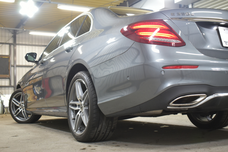 メルセデスベンツ Eクラス E350e AVG ｽﾎﾟｰﾂ ｴｸｽｸﾙｰｼﾌﾞP ﾚｰﾀﾞｰｾｰﾌﾃｨP PHV ﾊﾟﾉﾗﾏｻﾝﾙｰﾌ 全席ﾋｰﾀｰ黒革 ﾃﾞｨｽﾄﾛ ﾚｰﾝﾁｪﾝｼﾞ ﾌﾞﾗｲﾝﾄﾞｽﾎﾟｯﾄ AMGｴｱﾛ19AW ｷｰGO PTS ﾌｯﾄｹﾞｰﾄ ﾌﾞﾙﾒｽﾀｰ 地デジ360ｶﾒ 2年保証