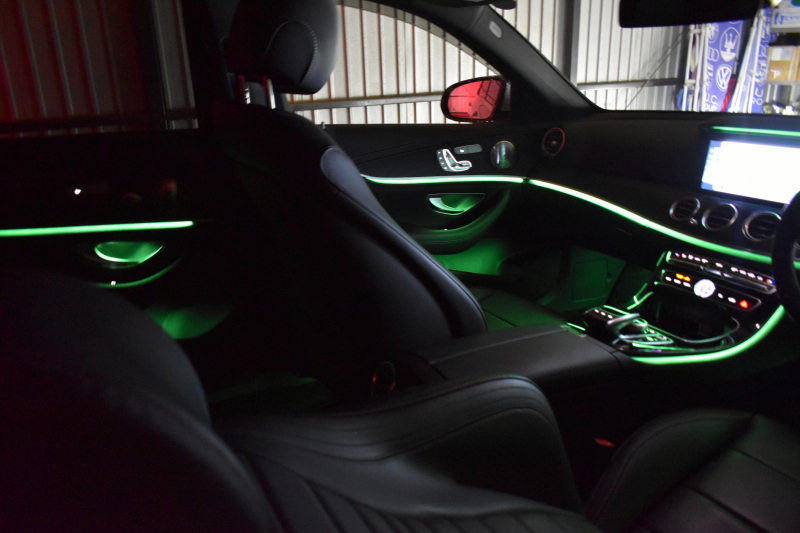 メルセデスベンツ Eクラス E250 AVGｽﾎﾟｰﾂ ﾚｻﾞｰP ﾚｰﾀﾞｰｾｰﾌﾃｨP 革 ﾌﾞﾙﾒｽﾀｰｻｳﾝﾄﾞ ｴｱﾊﾞﾗﾝｽP ﾌｯﾄﾄﾗﾝｸ AMGｴｱﾛ19AW ﾃﾞｨｽﾄﾛﾆｯｸ ﾌﾞﾗｲﾝﾄﾞｽﾎﾟｯﾄ ﾚｰﾝｷｰﾌﾟ ﾅﾋﾞTV 360ｶﾒﾗ ｷｰﾚｽｺﾞｰ 2年保証