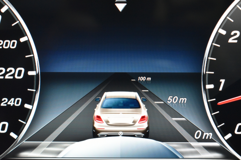 メルセデスベンツ Eクラス E250 AVGｽﾎﾟｰﾂ ﾚｻﾞｰP ﾚｰﾀﾞｰｾｰﾌﾃｨP 革 ﾌﾞﾙﾒｽﾀｰｻｳﾝﾄﾞ ｴｱﾊﾞﾗﾝｽP ﾌｯﾄﾄﾗﾝｸ AMGｴｱﾛ19AW ﾃﾞｨｽﾄﾛﾆｯｸ ﾌﾞﾗｲﾝﾄﾞｽﾎﾟｯﾄ ﾚｰﾝｷｰﾌﾟ ﾅﾋﾞTV 360ｶﾒﾗ ｷｰﾚｽｺﾞｰ 2年保証