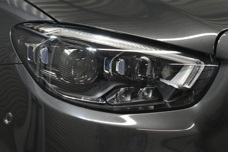 メルセデスベンツ Eクラス E200 ｽﾎﾟｰﾂ BSG搭載 ｴｸｽｸﾙｰｼﾌﾞP AMGﾗｲﾝｲﾝﾃﾘｱP ﾚｰﾀﾞｰｾｰﾌﾃｨP 後期型 ﾊﾟﾉﾗﾏｻﾝﾙｰﾌ 革 ﾌﾞﾙﾒｽﾀｰ HUD ｴｱﾊﾞﾗﾝｽP ﾊﾟﾜｰﾄﾗﾝｸ AMGｴｱﾛ19AW MBUXARﾅﾋﾞTV 360ｶﾒﾗ ﾜｲﾔﾚｽﾁｬｰｼﾞ ﾃﾞｨｽﾄﾛ ﾌﾞﾗｲﾝﾄﾞS ﾚｰﾝｷｰﾌﾟ 2年保証