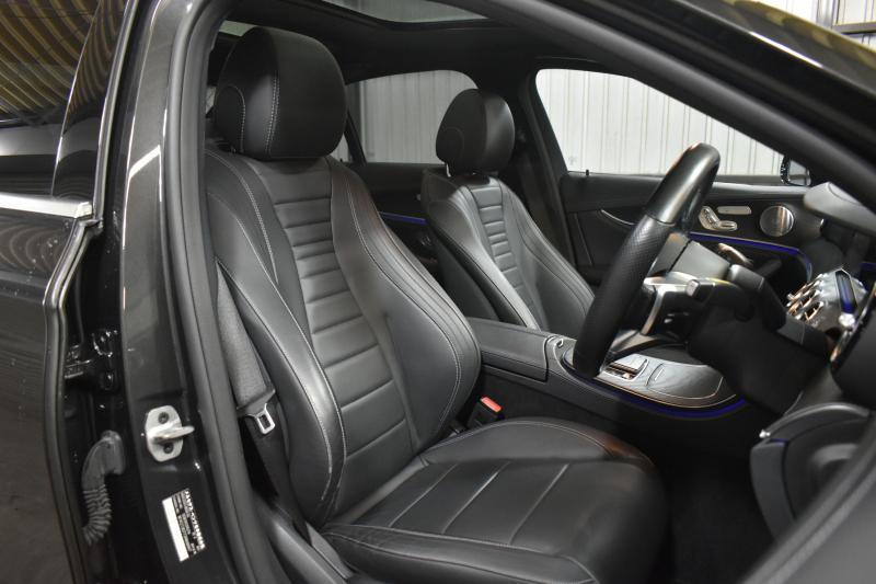 メルセデスベンツ Eクラス E200 ｽﾎﾟｰﾂ BSG搭載 ｴｸｽｸﾙｰｼﾌﾞP AMGﾗｲﾝｲﾝﾃﾘｱP ﾚｰﾀﾞｰｾｰﾌﾃｨP 後期型 ﾊﾟﾉﾗﾏｻﾝﾙｰﾌ 革 ﾌﾞﾙﾒｽﾀｰ HUD ｴｱﾊﾞﾗﾝｽP ﾊﾟﾜｰﾄﾗﾝｸ AMGｴｱﾛ19AW MBUXARﾅﾋﾞTV 360ｶﾒﾗ ﾜｲﾔﾚｽﾁｬｰｼﾞ ﾃﾞｨｽﾄﾛ ﾌﾞﾗｲﾝﾄﾞS ﾚｰﾝｷｰﾌﾟ 2年保証