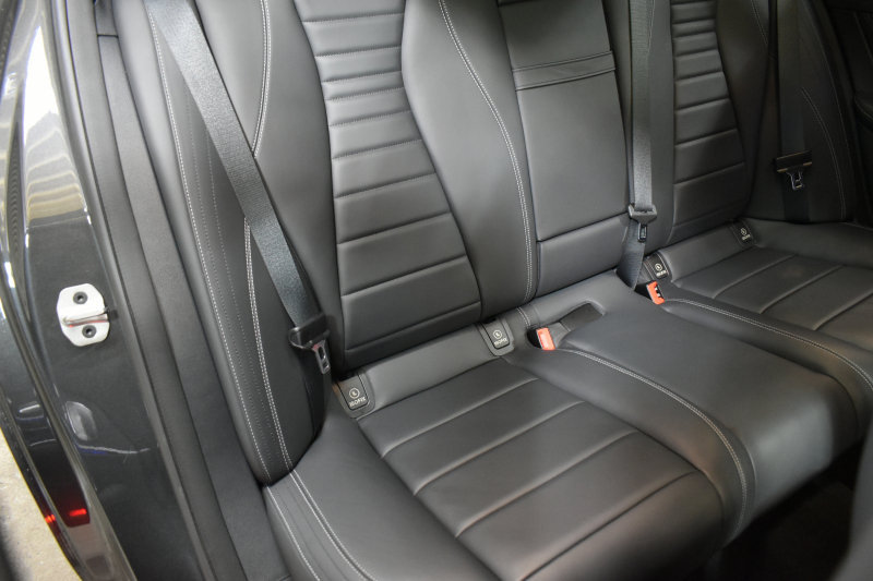 メルセデスベンツ Eクラス E200 ｽﾎﾟｰﾂ BSG搭載 ｴｸｽｸﾙｰｼﾌﾞP AMGﾗｲﾝｲﾝﾃﾘｱP ﾚｰﾀﾞｰｾｰﾌﾃｨP 後期型 ﾊﾟﾉﾗﾏｻﾝﾙｰﾌ 革 ﾌﾞﾙﾒｽﾀｰ HUD ｴｱﾊﾞﾗﾝｽP ﾊﾟﾜｰﾄﾗﾝｸ AMGｴｱﾛ19AW MBUXARﾅﾋﾞTV 360ｶﾒﾗ ﾜｲﾔﾚｽﾁｬｰｼﾞ ﾃﾞｨｽﾄﾛ ﾌﾞﾗｲﾝﾄﾞS ﾚｰﾝｷｰﾌﾟ 2年保証