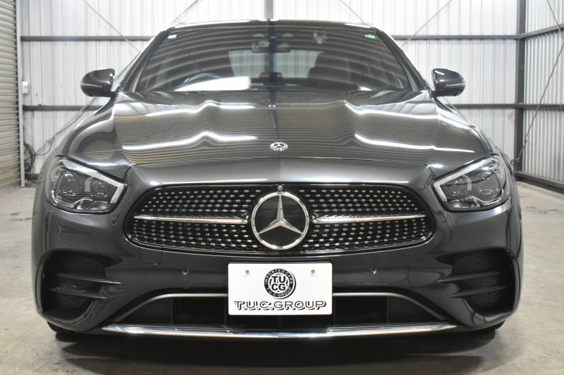 メルセデスベンツ Eクラス E200 ｽﾎﾟｰﾂ BSG搭載 ｴｸｽｸﾙｰｼﾌﾞP AMGﾗｲﾝｲﾝﾃﾘｱP ﾚｰﾀﾞｰｾｰﾌﾃｨP 後期型 ﾊﾟﾉﾗﾏｻﾝﾙｰﾌ 革 ﾌﾞﾙﾒｽﾀｰ HUD ｴｱﾊﾞﾗﾝｽP ﾊﾟﾜｰﾄﾗﾝｸ AMGｴｱﾛ19AW MBUXARﾅﾋﾞTV 360ｶﾒﾗ ﾜｲﾔﾚｽﾁｬｰｼﾞ ﾃﾞｨｽﾄﾛ ﾌﾞﾗｲﾝﾄﾞS ﾚｰﾝｷｰﾌﾟ 2年保証