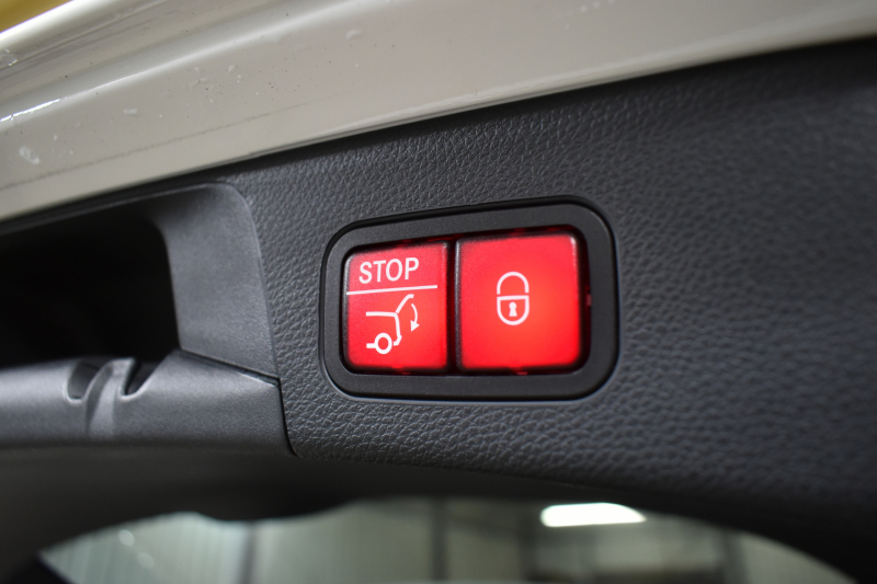 メルセデスベンツ Cクラス C220dﾜｺﾞﾝ ﾛｰﾚｳｽED ｽﾎﾟｰﾂﾌﾟﾗｽP ﾚｰﾀﾞｰｾｰﾌﾃｨP 後期型 ﾋｰﾀｰ黒革 ﾃﾞｨｽﾄﾛ BSM Lﾁｪﾝｼﾞ AMGｴｱﾛ18AW ｷｰﾚｽGO PTS 液晶ﾒｰﾀｰ HUD ﾌｯﾄｹﾞｰﾄ 地ﾃﾞｼﾞﾅﾋﾞ ﾊﾞｯｸｶﾒﾗ 2年保証