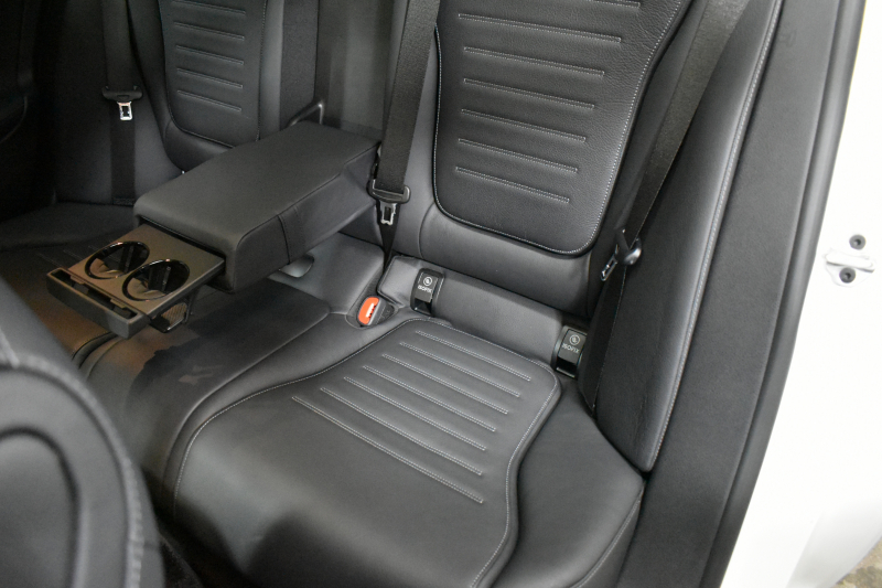 メルセデスベンツ Cクラス C200ﾜｺﾞﾝ AVG ISG搭載ﾓﾃﾞﾙ AMGﾗｲﾝP ﾚｻﾞｰｴｸｽｸﾙｰｼﾌﾞP ﾍﾞｰｼｯｸP ﾚｰﾀﾞｰｾｰﾌﾃｨP ﾊﾟﾉﾗﾏｻﾝﾙｰﾌ ﾘｱｱｸｽﾙｽﾃｱﾘﾝｸﾞ 革 MBUXARﾅﾋﾞTV HUD AMGｴｱﾛ18AW ﾃﾞｨｽﾄﾛﾆｯｸ ﾜｲﾔﾚｽﾁｬｰｼﾞ 360ｶﾒﾗ ｵｰﾄﾃｰﾙｹﾞｰﾄ 2年保証