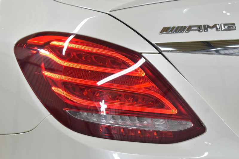 AMG Cクラス C63S ｴｸｽｸﾙｰｼﾌﾞP ﾚｰﾀﾞｰｾｰﾌﾃｨP V8ﾂｲﾝﾀｰﾎﾞ/510馬力 ﾊﾟﾉﾗﾏｻﾝﾙｰﾌ 専用19AW AMGﾊﾟﾌｫｰﾏﾝｽ/赤黒革ｼｰﾄ/ｽﾃｱﾘﾝｸﾞ/ｴｸﾞｿﾞｰｽﾄ ﾌﾞﾙﾒｽﾀｰ HUD ｴｱﾊﾞﾗﾝｽP ﾃﾞｨｽﾄﾛﾆｯｸ ﾌﾞﾗｲﾝﾄﾞS ﾚｰﾝｷｰﾌﾟ ﾅﾋﾞTV Bｶﾒﾗ ﾌｯﾄｹﾞｰﾄ ｷｰGO 2年保証