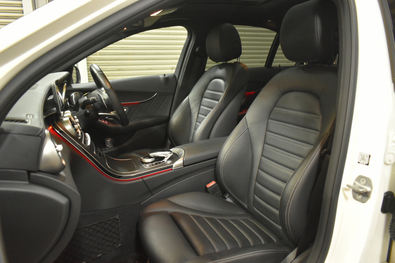 AMG Cクラス C43 4ﾏﾁｯｸ  ﾚｰﾀﾞｰｾｰﾌﾃｨP 後期型 3.0V6ﾀｰﾎﾞ 390馬力 ﾊﾟﾉﾗﾏｻﾝﾙｰﾌ ﾋｰﾀｰ黒本革 ﾃﾞｨｽﾄﾛ BSM Lﾁｪﾝｼﾞ AMGｴｱﾛ ｷｰGO ﾊﾟｰｸﾄﾛ ﾌｯﾄﾄﾗﾝｸ HUD ﾌﾞﾙﾒｽﾀｰS 液晶ﾒｰﾀｰ LEDﾍｯﾄﾞﾗｲﾄ 地ﾃﾞｼﾞﾅﾋﾞ Bｶﾒﾗ 2年保証