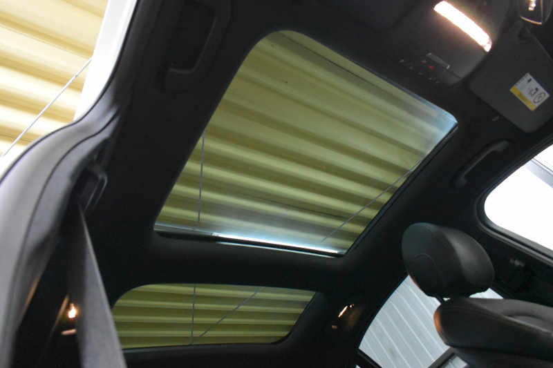 AMG Cクラス C43 4ﾏﾁｯｸ  ﾚｰﾀﾞｰｾｰﾌﾃｨP 後期型 3.0V6ﾀｰﾎﾞ 390馬力 ﾊﾟﾉﾗﾏｻﾝﾙｰﾌ ﾋｰﾀｰ黒本革 ﾃﾞｨｽﾄﾛ BSM Lﾁｪﾝｼﾞ AMGｴｱﾛ ｷｰGO ﾊﾟｰｸﾄﾛ ﾌｯﾄﾄﾗﾝｸ HUD ﾌﾞﾙﾒｽﾀｰS 液晶ﾒｰﾀｰ LEDﾍｯﾄﾞﾗｲﾄ 地ﾃﾞｼﾞﾅﾋﾞ Bｶﾒﾗ 2年保証