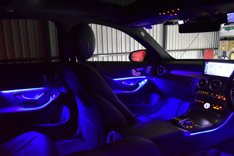 AMG Cクラス C43 4ﾏﾁｯｸ  ﾚｰﾀﾞｰｾｰﾌﾃｨP 後期型 3.0V6ﾀｰﾎﾞ 390馬力 ﾊﾟﾉﾗﾏｻﾝﾙｰﾌ ﾋｰﾀｰ黒本革 ﾃﾞｨｽﾄﾛ BSM Lﾁｪﾝｼﾞ AMGｴｱﾛ ｷｰGO ﾊﾟｰｸﾄﾛ ﾌｯﾄﾄﾗﾝｸ HUD ﾌﾞﾙﾒｽﾀｰS 液晶ﾒｰﾀｰ LEDﾍｯﾄﾞﾗｲﾄ 地ﾃﾞｼﾞﾅﾋﾞ Bｶﾒﾗ 2年保証