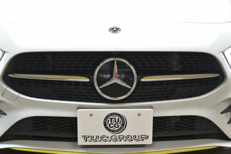 メルセデスベンツ Aクラス A180 Edition1 ﾚｰﾀﾞｰSP 限定150台 MEｺﾈｸﾄ MBUXｼｽﾃﾑ Edition1専用内装 ﾃﾞｨｽﾄﾛ BSM Lﾁｪﾝｼﾞ AMGｴｱﾛ19AW ﾏﾙﾁLED ｷｰGO PTS HUD 10.25ｲﾝﾁｺｯｸﾋﾟｯﾄﾃﾞｨｽﾌﾟﾚｲ 対話式ﾅﾋﾞTV 360ｶﾒﾗ 2年保証