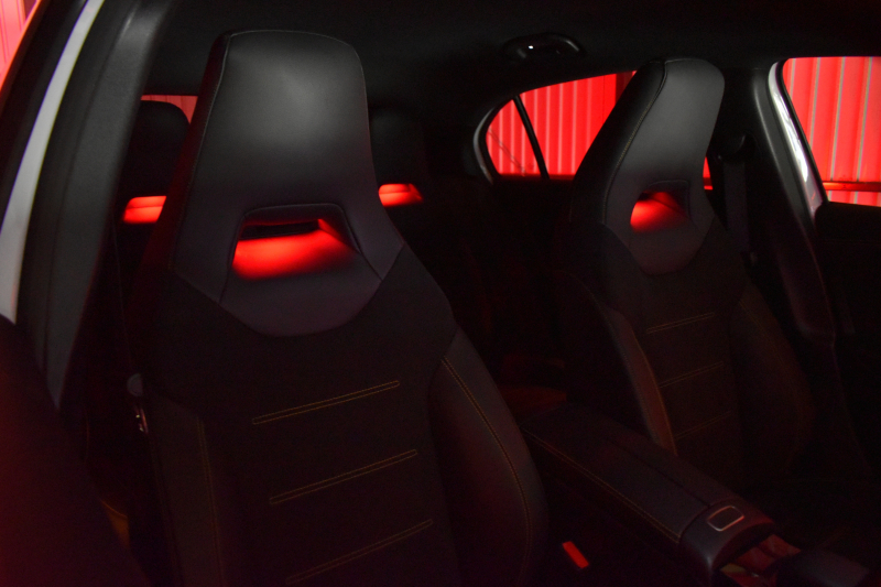 メルセデスベンツ Aクラス A180 Edition1 ﾚｰﾀﾞｰSP 限定150台 MEｺﾈｸﾄ MBUXｼｽﾃﾑ Edition1専用内装 ﾃﾞｨｽﾄﾛ BSM Lﾁｪﾝｼﾞ AMGｴｱﾛ19AW ﾏﾙﾁLED ｷｰGO PTS HUD 10.25ｲﾝﾁｺｯｸﾋﾟｯﾄﾃﾞｨｽﾌﾟﾚｲ 対話式ﾅﾋﾞTV 360ｶﾒﾗ 2年保証