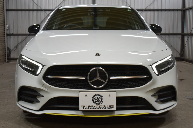 メルセデスベンツ Aクラス A180 Edition1 ﾚｰﾀﾞｰSP 限定150台 MEｺﾈｸﾄ MBUXｼｽﾃﾑ Edition1専用内装 ﾃﾞｨｽﾄﾛ BSM Lﾁｪﾝｼﾞ AMGｴｱﾛ19AW ﾏﾙﾁLED ｷｰGO PTS HUD 10.25ｲﾝﾁｺｯｸﾋﾟｯﾄﾃﾞｨｽﾌﾟﾚｲ 対話式ﾅﾋﾞTV 360ｶﾒﾗ 2年保証