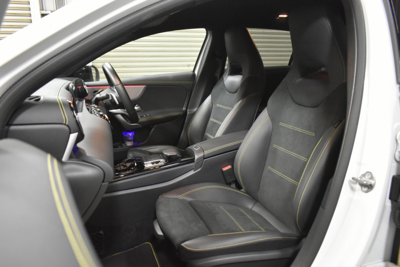 メルセデスベンツ Aクラス A180 Edition1 ﾚｰﾀﾞｰSP 限定150台 MEｺﾈｸﾄ MBUXｼｽﾃﾑ Edition1専用内装 ﾃﾞｨｽﾄﾛ BSM Lﾁｪﾝｼﾞ AMGｴｱﾛ19AW ﾏﾙﾁLED ｷｰGO PTS HUD 10.25ｲﾝﾁｺｯｸﾋﾟｯﾄﾃﾞｨｽﾌﾟﾚｲ 対話式ﾅﾋﾞTV 360ｶﾒﾗ 2年保証