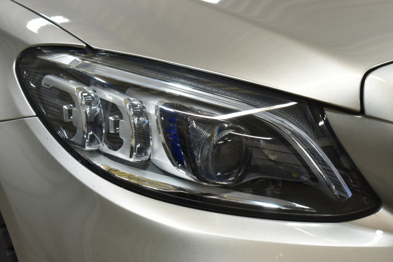 メルセデスベンツ Cクラス C200 ﾛｰﾚｳｽED ｽﾎﾟｰﾂﾌﾟﾗｽP ﾚｰﾀﾞｰｾｰﾌﾃｨP 後期 革 ﾍｯﾄﾞｱｯﾌﾟD 液晶ﾒｰﾀｰ ﾌｯﾄﾄﾗﾝｸ ﾜｲﾔﾚｽﾁｬｰｼﾞ ｴｱｻｽ AMGｴｱﾛ18AW ﾃﾞｨｽﾄﾛﾆｯｸ ﾌﾞﾗｲﾝﾄﾞｽﾎﾟｯﾄ ﾚｰﾝｷｰﾌﾟ ﾅﾋﾞTV ﾊﾞｯｸｶﾒﾗ ｷｰﾚｽｺﾞｰ 2年保証