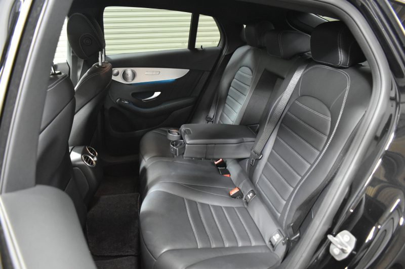 メルセデスベンツ GLCクーペ GLC220d 4M ｸｰﾍﾟ ｽﾎﾟｰﾂ 本革仕様 ﾚｰﾀﾞｰSP MEｺﾈｸﾄ ｻﾝﾙｰﾌ ﾌﾞﾙﾒｽﾀｰS 全席ﾋｰﾀｰ黒革 ﾃﾞｨｽﾄﾛ ﾌﾞﾗｲﾝﾄﾞｽﾎﾟｯﾄ Lｷｰﾌﾟ AMGｴｱﾛ19AW ｷｰGO  HUD 地ﾃﾞｼﾞ360ｶﾒ 2年保証