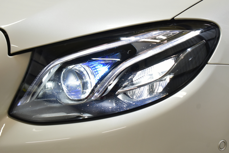 メルセデスベンツ Eクラス E300 AVG ｽﾎﾟｰﾂ ｴｸｽｸﾙｰｼﾌﾞ ﾚｰﾀﾞｰP 中期  258馬力 ﾊﾟﾉﾗﾏｻﾝﾙｰﾌ ﾌﾞﾙﾒｽﾀｰS 全席ﾋｰﾀｰ黒革 ﾃﾞｨｽﾄﾛ Lﾁｪﾝｼﾞ BSM AMGｴｱﾛ19AW ｷｰﾚｽGo ﾌｯﾄﾄﾗﾝｸ MEｺﾈｸﾄ 地ﾃﾞｼﾞ360ｶﾒﾗ 2年保証