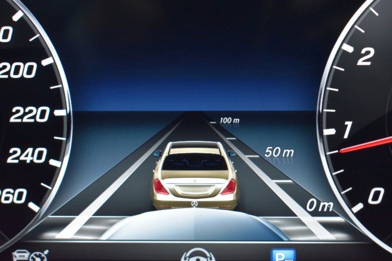 メルセデスベンツ Eクラス E300 AVG ｽﾎﾟｰﾂ ｴｸｽｸﾙｰｼﾌﾞ ﾚｰﾀﾞｰP 中期  258馬力 ﾊﾟﾉﾗﾏｻﾝﾙｰﾌ ﾌﾞﾙﾒｽﾀｰS 全席ﾋｰﾀｰ黒革 ﾃﾞｨｽﾄﾛ Lﾁｪﾝｼﾞ BSM AMGｴｱﾛ19AW ｷｰﾚｽGo ﾌｯﾄﾄﾗﾝｸ MEｺﾈｸﾄ 地ﾃﾞｼﾞ360ｶﾒﾗ 2年保証