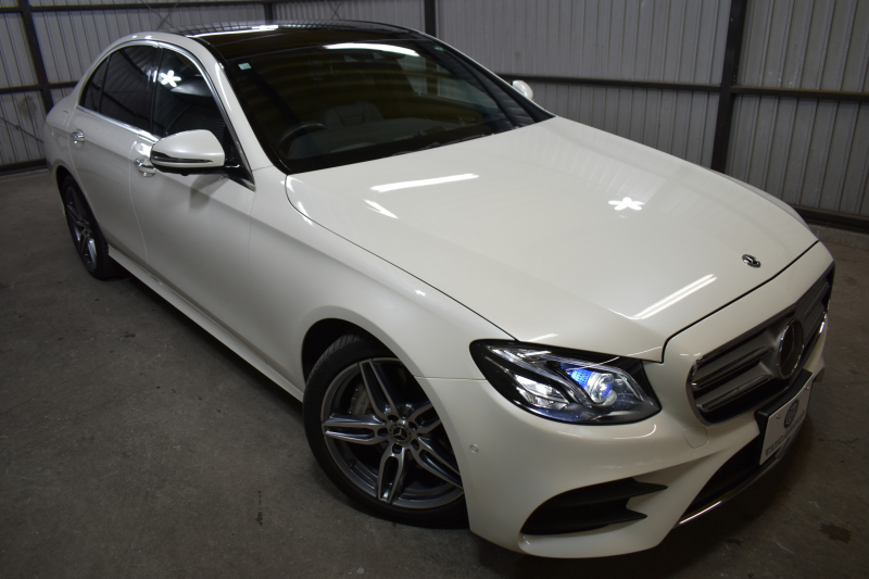 メルセデスベンツ Eクラス E300 AVG ｽﾎﾟｰﾂ ｴｸｽｸﾙｰｼﾌﾞ ﾚｰﾀﾞｰP 中期  258馬力 ﾊﾟﾉﾗﾏｻﾝﾙｰﾌ ﾌﾞﾙﾒｽﾀｰS 全席ﾋｰﾀｰ黒革 ﾃﾞｨｽﾄﾛ Lﾁｪﾝｼﾞ BSM AMGｴｱﾛ19AW ｷｰﾚｽGo ﾌｯﾄﾄﾗﾝｸ MEｺﾈｸﾄ 地ﾃﾞｼﾞ360ｶﾒﾗ 2年保証