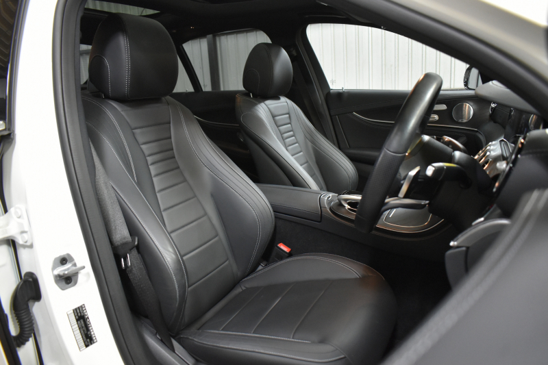 メルセデスベンツ Eクラス E300 AVG ｽﾎﾟｰﾂ ｴｸｽｸﾙｰｼﾌﾞ ﾚｰﾀﾞｰP 中期  258馬力 ﾊﾟﾉﾗﾏｻﾝﾙｰﾌ ﾌﾞﾙﾒｽﾀｰS 全席ﾋｰﾀｰ黒革 ﾃﾞｨｽﾄﾛ Lﾁｪﾝｼﾞ BSM AMGｴｱﾛ19AW ｷｰﾚｽGo ﾌｯﾄﾄﾗﾝｸ MEｺﾈｸﾄ 地ﾃﾞｼﾞ360ｶﾒﾗ 2年保証