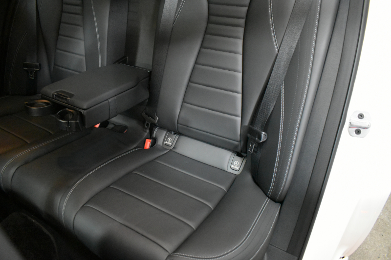 メルセデスベンツ Eクラス E300 AVG ｽﾎﾟｰﾂ ｴｸｽｸﾙｰｼﾌﾞ ﾚｰﾀﾞｰP 中期  258馬力 ﾊﾟﾉﾗﾏｻﾝﾙｰﾌ ﾌﾞﾙﾒｽﾀｰS 全席ﾋｰﾀｰ黒革 ﾃﾞｨｽﾄﾛ Lﾁｪﾝｼﾞ BSM AMGｴｱﾛ19AW ｷｰﾚｽGo ﾌｯﾄﾄﾗﾝｸ MEｺﾈｸﾄ 地ﾃﾞｼﾞ360ｶﾒﾗ 2年保証