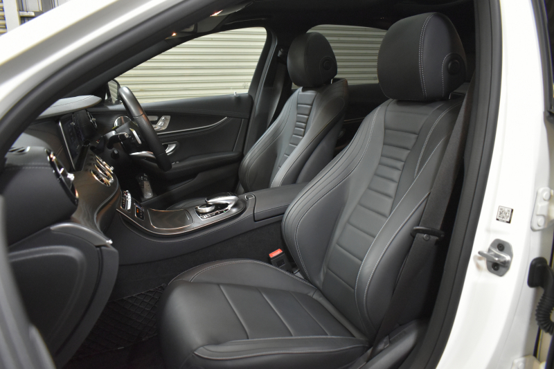 メルセデスベンツ Eクラス E300 AVG ｽﾎﾟｰﾂ ｴｸｽｸﾙｰｼﾌﾞ ﾚｰﾀﾞｰP 中期  258馬力 ﾊﾟﾉﾗﾏｻﾝﾙｰﾌ ﾌﾞﾙﾒｽﾀｰS 全席ﾋｰﾀｰ黒革 ﾃﾞｨｽﾄﾛ Lﾁｪﾝｼﾞ BSM AMGｴｱﾛ19AW ｷｰﾚｽGo ﾌｯﾄﾄﾗﾝｸ MEｺﾈｸﾄ 地ﾃﾞｼﾞ360ｶﾒﾗ 2年保証