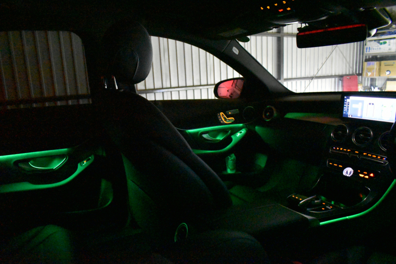 メルセデスベンツ Cクラス C220d ﾛｰﾚｳｽED ｽﾎﾟｰﾂﾌﾟﾗｽP ﾚｰﾀﾞｰｾｰﾌﾃｨP 後期 革 ﾍｯﾄﾞｱｯﾌﾟD 液晶ﾒｰﾀｰ ﾌｯﾄﾄﾗﾝｸ ﾜｲﾔﾚｽﾁｬｰｼﾞ ｴｱｻｽ AMGｴｱﾛ18AW ﾃﾞｨｽﾄﾛﾆｯｸ ﾌﾞﾗｲﾝﾄﾞｽﾎﾟｯﾄ ﾚｰﾝｷｰﾌﾟ ﾅﾋﾞTV ﾊﾞｯｸｶﾒﾗ ｷｰﾚｽｺﾞｰ 2年保証