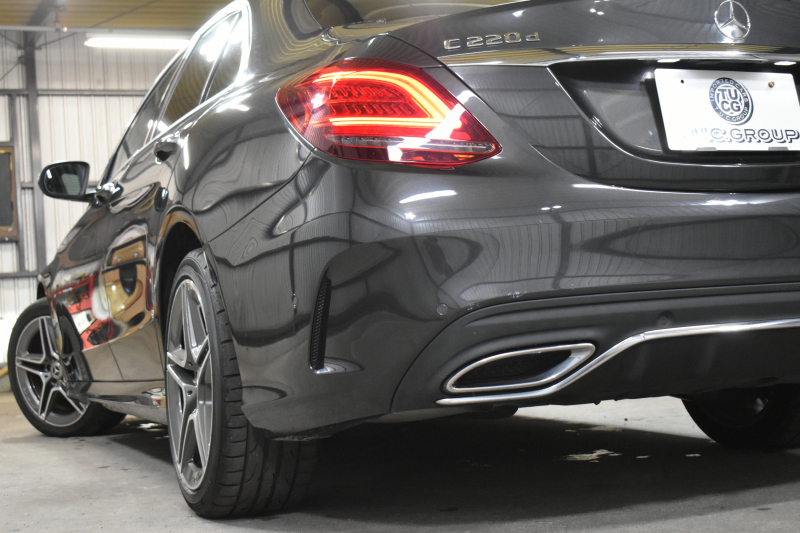 メルセデスベンツ Cクラス C220d ﾛｰﾚｳｽED ｽﾎﾟｰﾂﾌﾟﾗｽP ﾚｰﾀﾞｰｾｰﾌﾃｨP 後期 革 ﾍｯﾄﾞｱｯﾌﾟD 液晶ﾒｰﾀｰ ﾌｯﾄﾄﾗﾝｸ ﾜｲﾔﾚｽﾁｬｰｼﾞ ｴｱｻｽ AMGｴｱﾛ18AW ﾃﾞｨｽﾄﾛﾆｯｸ ﾌﾞﾗｲﾝﾄﾞｽﾎﾟｯﾄ ﾚｰﾝｷｰﾌﾟ ﾅﾋﾞTV ﾊﾞｯｸｶﾒﾗ ｷｰﾚｽｺﾞｰ 2年保証