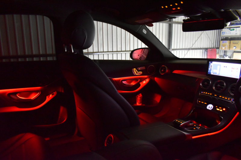 メルセデスベンツ Cクラス C220d ﾛｰﾚｳｽED ｽﾎﾟｰﾂﾌﾟﾗｽP ﾚｰﾀﾞｰｾｰﾌﾃｨP 後期 革 ﾍｯﾄﾞｱｯﾌﾟD 液晶ﾒｰﾀｰ ﾌｯﾄﾄﾗﾝｸ ﾜｲﾔﾚｽﾁｬｰｼﾞ ｴｱｻｽ AMGｴｱﾛ18AW ﾃﾞｨｽﾄﾛﾆｯｸ ﾌﾞﾗｲﾝﾄﾞｽﾎﾟｯﾄ ﾚｰﾝｷｰﾌﾟ ﾅﾋﾞTV ﾊﾞｯｸｶﾒﾗ ｷｰﾚｽｺﾞｰ 2年保証