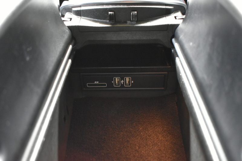 メルセデスベンツ Cクラス C220d ﾛｰﾚｳｽED ｽﾎﾟｰﾂﾌﾟﾗｽP ﾚｰﾀﾞｰｾｰﾌﾃｨP 後期 革 ﾍｯﾄﾞｱｯﾌﾟD 液晶ﾒｰﾀｰ ﾌｯﾄﾄﾗﾝｸ ﾜｲﾔﾚｽﾁｬｰｼﾞ ｴｱｻｽ AMGｴｱﾛ18AW ﾃﾞｨｽﾄﾛﾆｯｸ ﾌﾞﾗｲﾝﾄﾞｽﾎﾟｯﾄ ﾚｰﾝｷｰﾌﾟ ﾅﾋﾞTV ﾊﾞｯｸｶﾒﾗ ｷｰﾚｽｺﾞｰ 2年保証